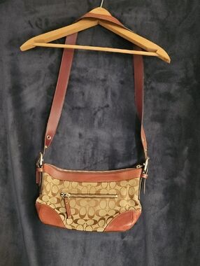 Vintage Coach Hand Bag